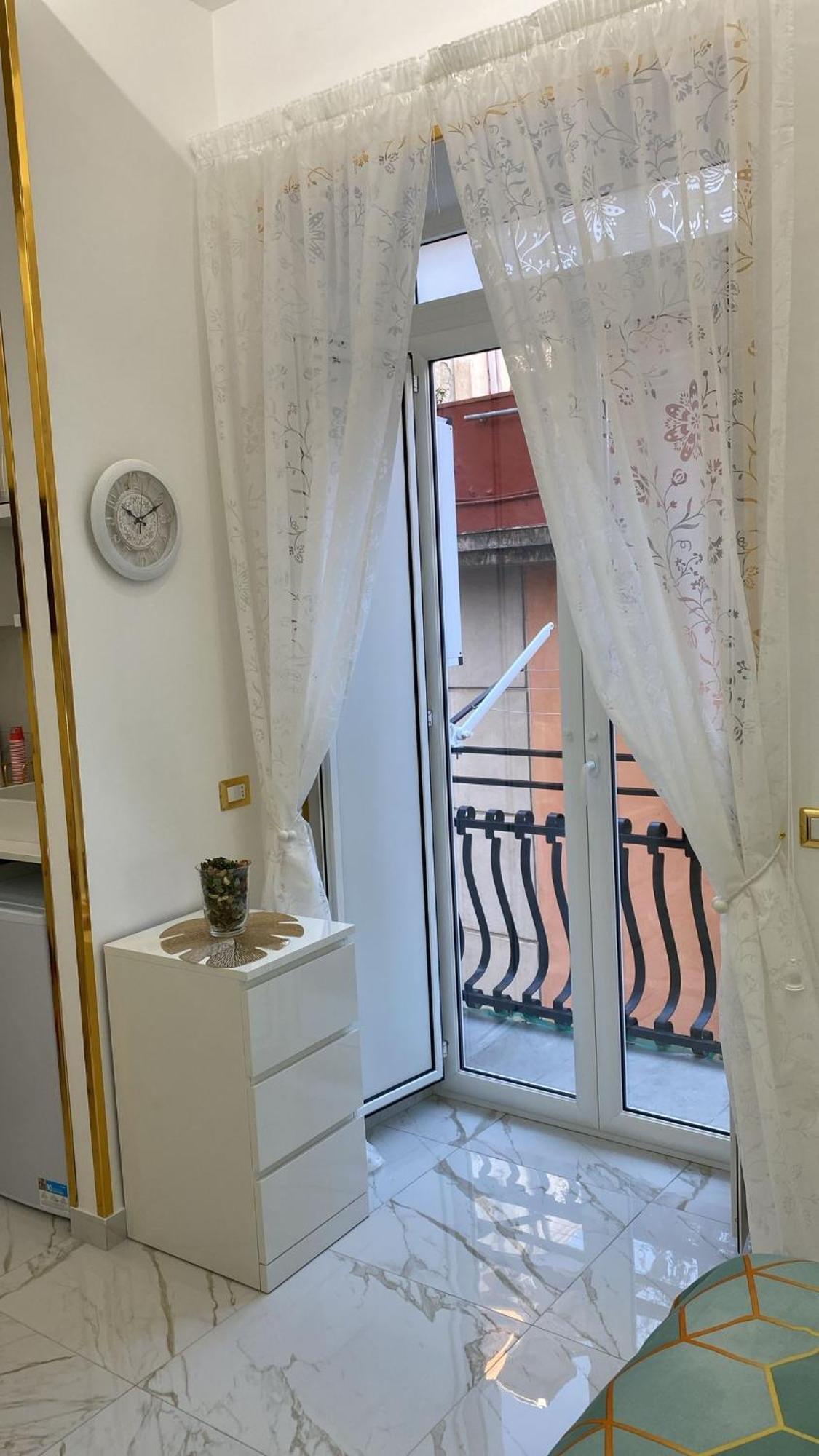 Regina House Appartement Napels Buitenkant foto